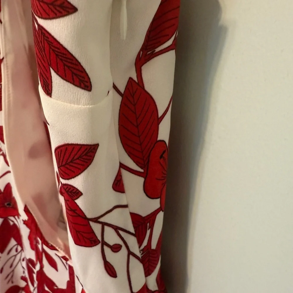 Banana Republic Dress Red and White Floral Leaf Faux Crossover Size 4 NWT - Picture 8 of 13